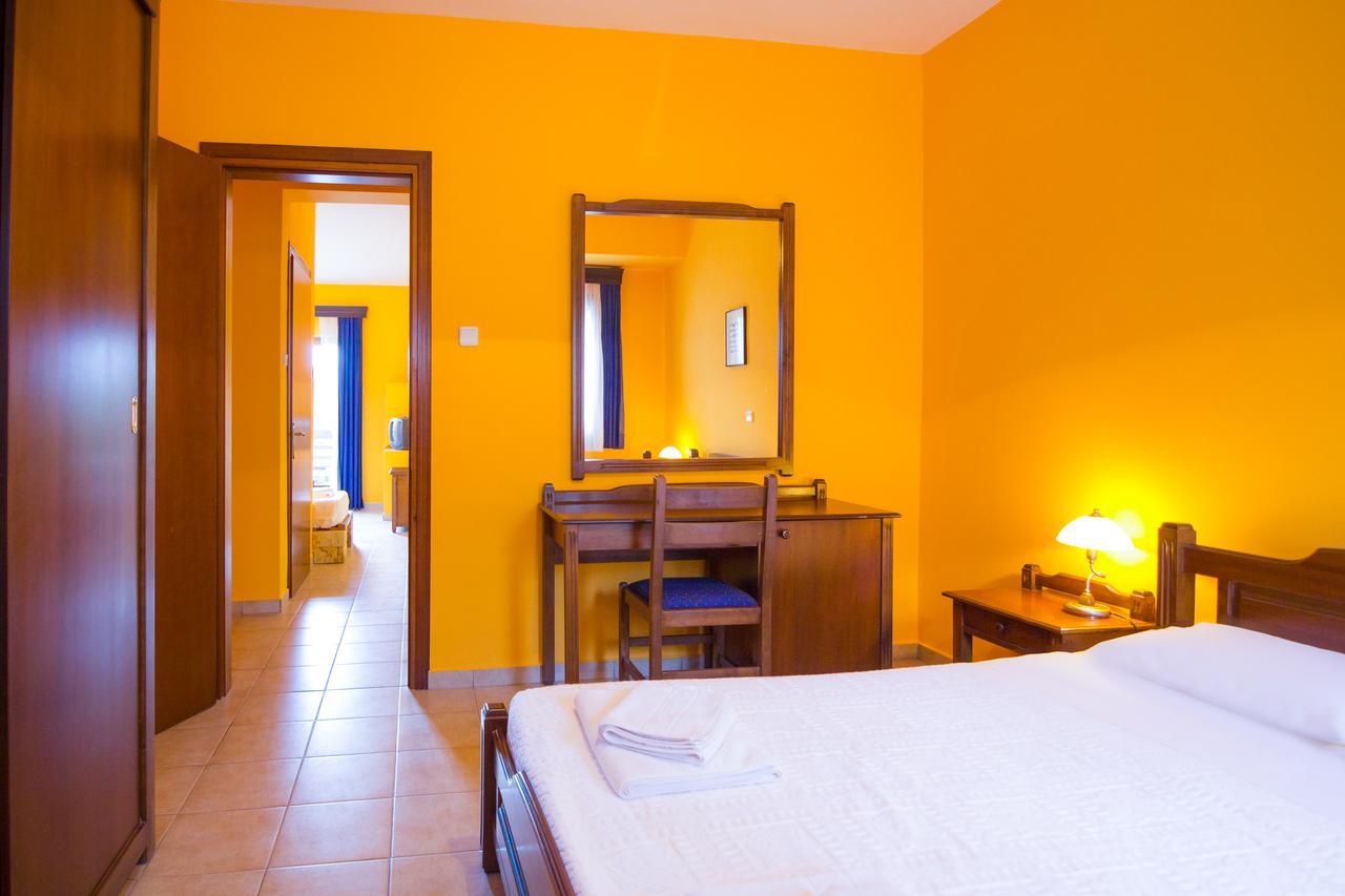 Filosxenia Roxani Country House Ξενοδοχείο Μαρωνεία Εξωτερικό φωτογραφία