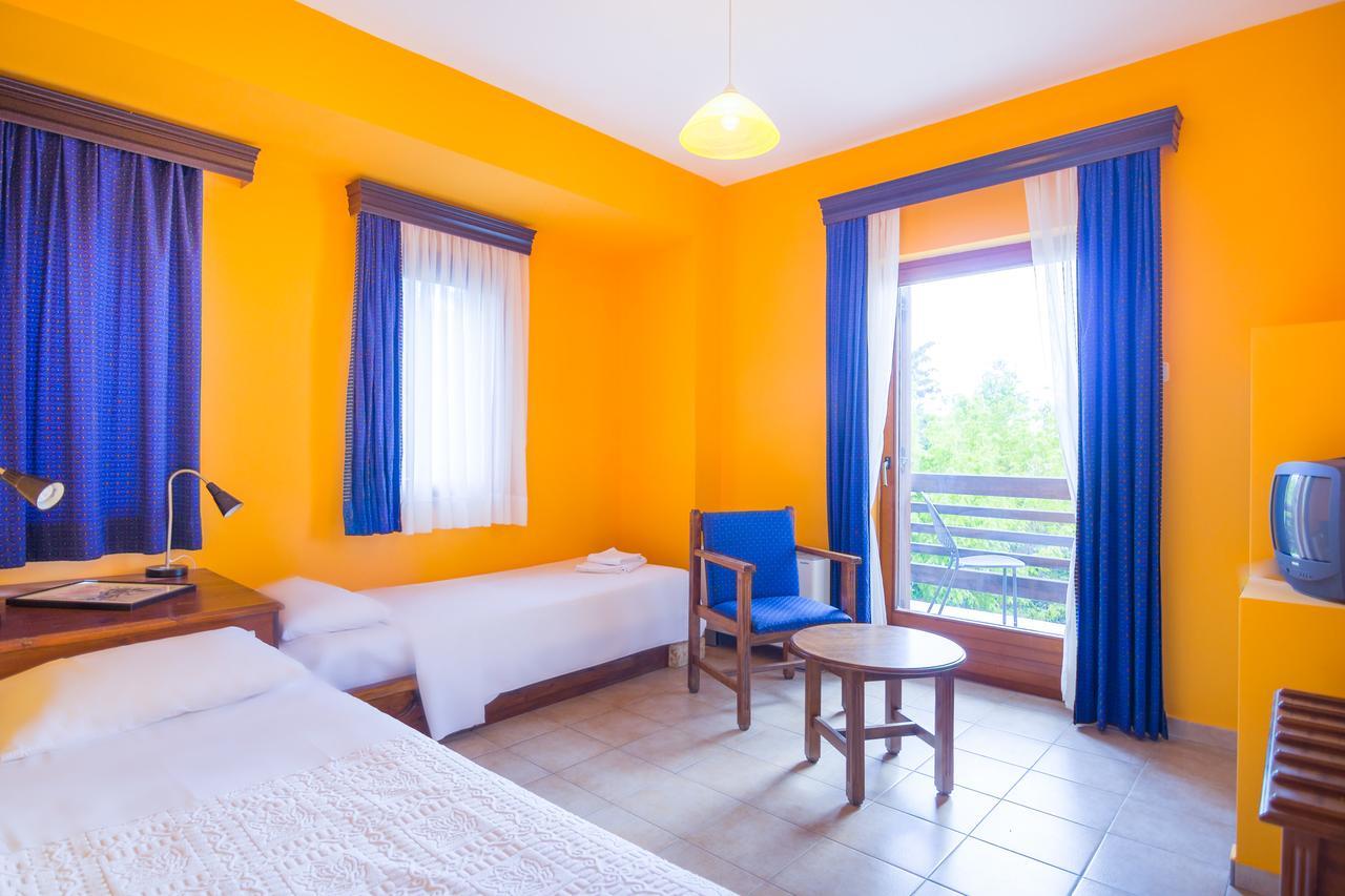 Filosxenia Roxani Country House Ξενοδοχείο Μαρωνεία Εξωτερικό φωτογραφία